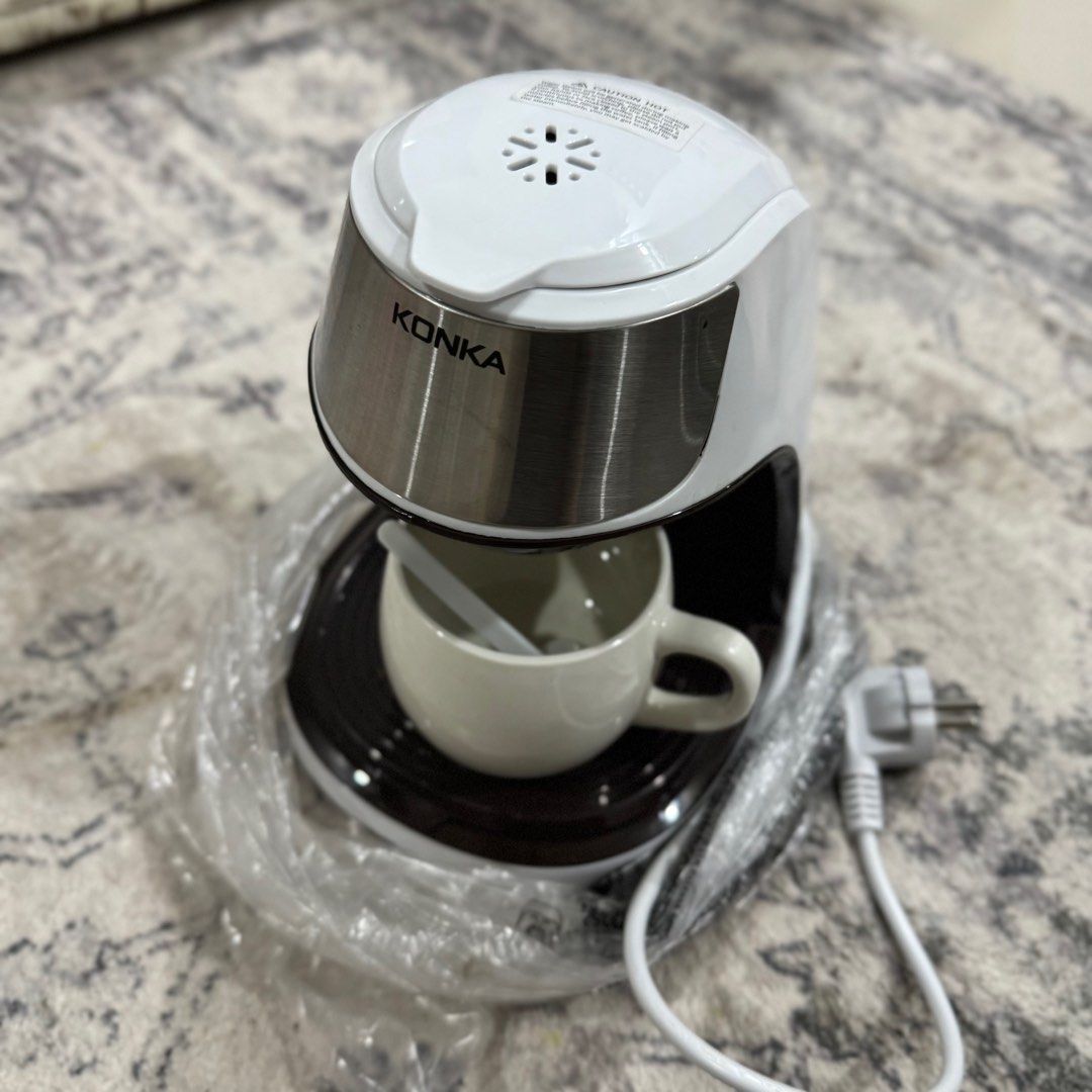 Automatic coffee machine (Category: Coffee Machines & Makers) located in Shah Alam. Submitted by icarebabe (Listing ID 1440401381, Image 2). Description: Try once.