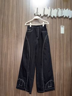 (Category: ) located in . Submitted by clearcloset13 (Listing ID 1440480543, Image 1). Description: .