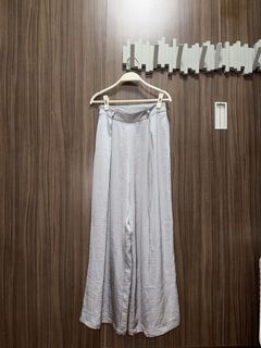 (Category: ) located in . Submitted by clearcloset13 (Listing ID 1440475962, Image 1). Description: .