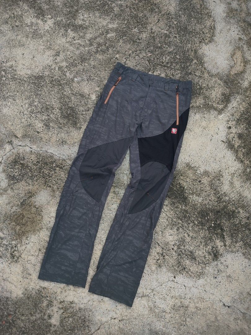 Black Yak Trekk Pants (Category: Trousers) located in Midsayap. Submitted by rogeandrei29987 (Listing ID 1440517651, Image 2). Description: 📌Black Yak Trekk Pants •32-33 waist •43 length, 8Leg Opening •10/10 cr •No issue •Excellent Condi MOP: Gcash Courier✈️: Flash Express Unli vouch/Vc with item Loc: Parang, Maguindanao❤️ .