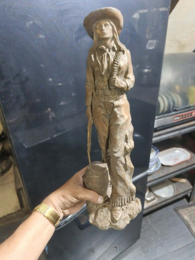 Brass cowgirl statue display (Category: Vintage Collectibles) located in Manila. Submitted by kurukutuk (Listing ID 1440397966, Image 2). Description: brass cowgirl statue display 15.5 x 5 inches HxL made of brass.