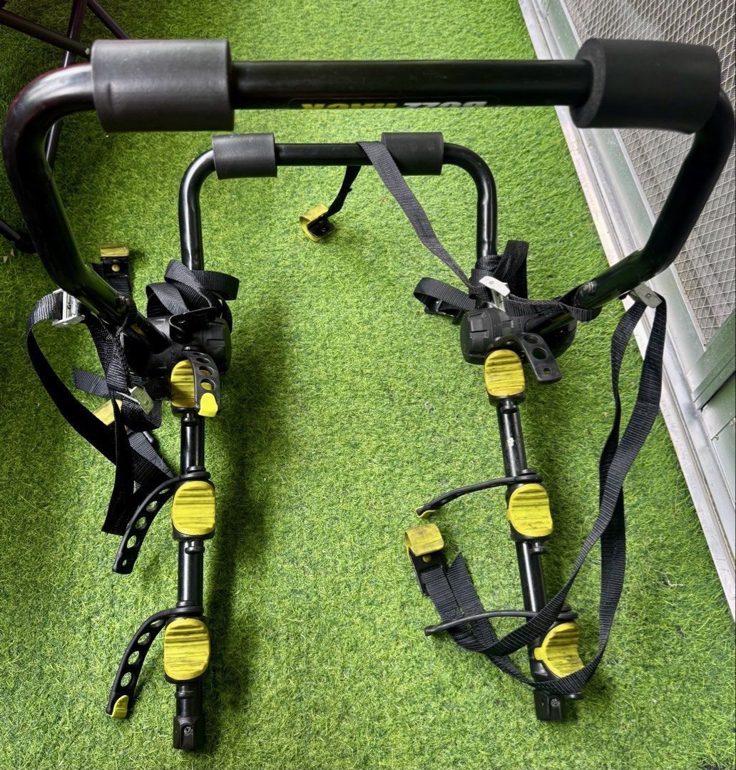 Buzz Rack 3 Bike Car Rack Carrier (Category: Bicycles) located in Taguig. Submitted by quianqueilo (Listing ID 1440409716, Image 2). Description: - Buzz Rack carrier for up to 3 bikes - Maximum load capacity: 15kg per bike (total 33lbs) - Made in Taiwan - Features adjustable straps for a secure fit - Ideal for transporting bicycles on your car.