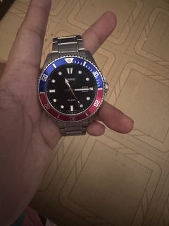 (Category: ) located in . Submitted by bape_camo10 (Listing ID 1440410355, Image 1). Description: .