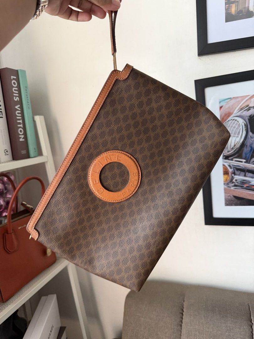 Celine Paris Monogram Clutch Bag (Category: Luxury Bags & Wallets) located in Quezon City. Submitted by megchrisanne (Listing ID 1440449127, Image 1). Description: CELINE CLUTCH NO INCLUSION STILL EXCELLENT BDO/GCASH PAYMENT LBC/LALAMOVE COURIER.