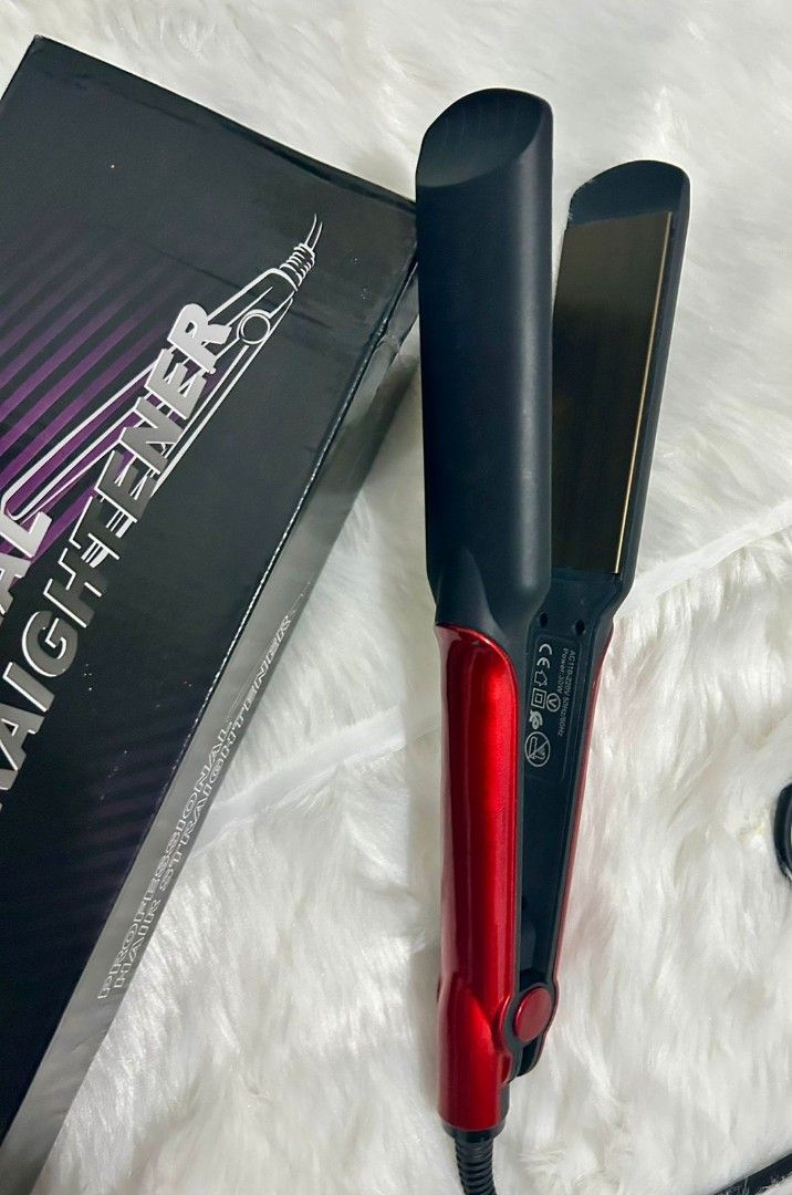 Ceramic Flat iron (Category: Hair) located in Manila. Submitted by cleangirl_2026 (Listing ID 1440464299, Image 2). Description: 📌 Ceramic Flat Iron for Hair 📌Looking for a new owner, for sure buyers only. 📌 Let's connect 🙂 💳Mode of Payment: 🔵Gcash 🟤Paymaya 🛵Mode of Delivery: Same Day: Grab or Lalamove c/o buyer along with the delivery fee for sure buyers only..