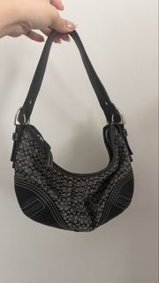 (Category: ) located in . Submitted by shoppshopp (Listing ID 1440394074, Image 1). Description: .