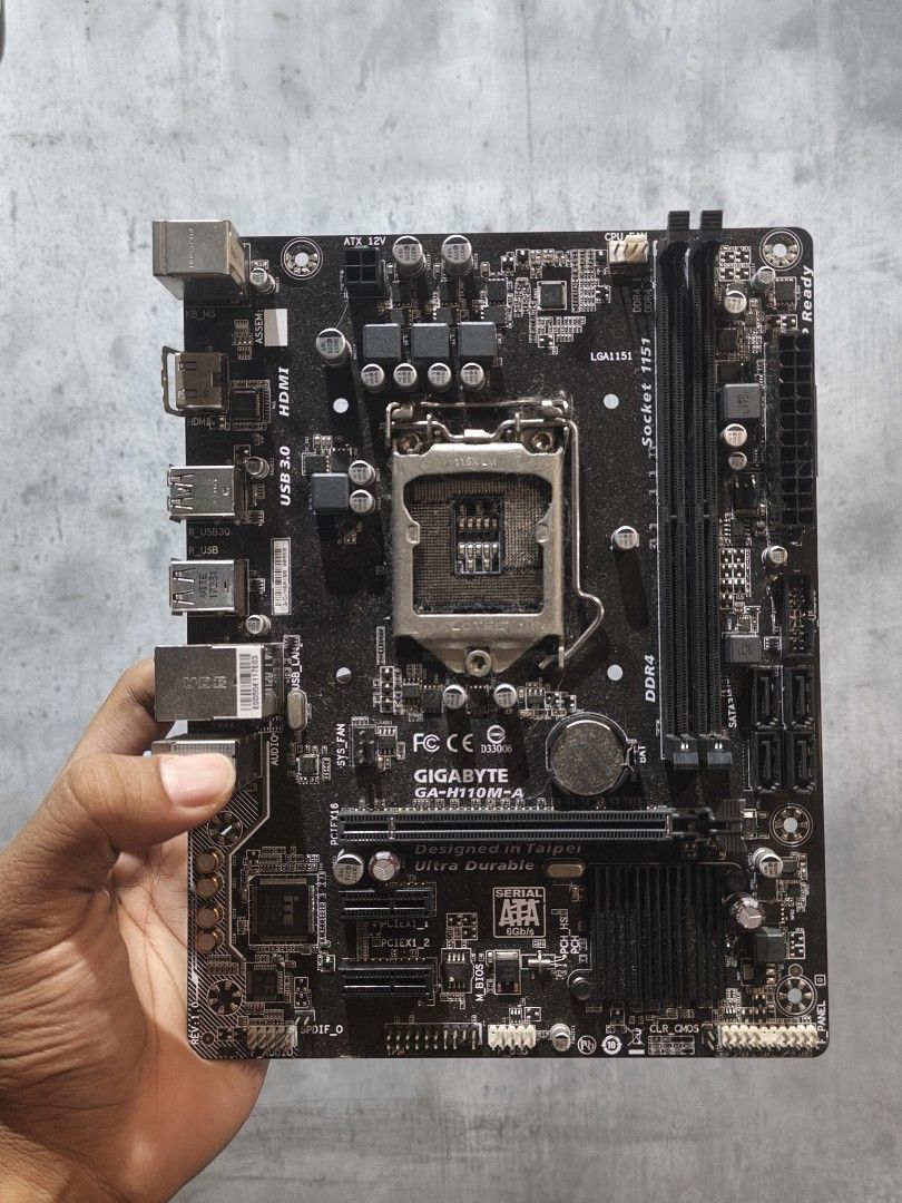 Defective/Broken Motherbords (Category: Computer Parts) located in Taguig. Submitted by leztorm (Listing ID 1440388266, Image 2). Description: MSI - With power, no display. Gigabyte - Bent/Broken pins..