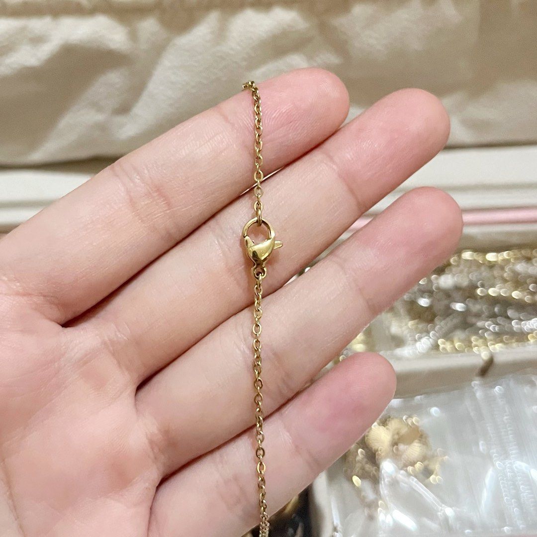 DIAMOND SOLITAIRE GOLD NECKLACE (Category: Necklaces) located in Talavera. Submitted by curatedbykhy (Listing ID 1440446204, Image 3). Description: ✨ ITEM DESCRIPTION ✨ Size: 15 inches (choker type) • Not easy to tarnish — fashion jewelries may still tarnish depending on usage. If you’re looking for lifetime jewelry, real gold is recommended. • High-quality jewelry • Gold color looks really nice in person — not too yellowish or cheap-looking 📌 R