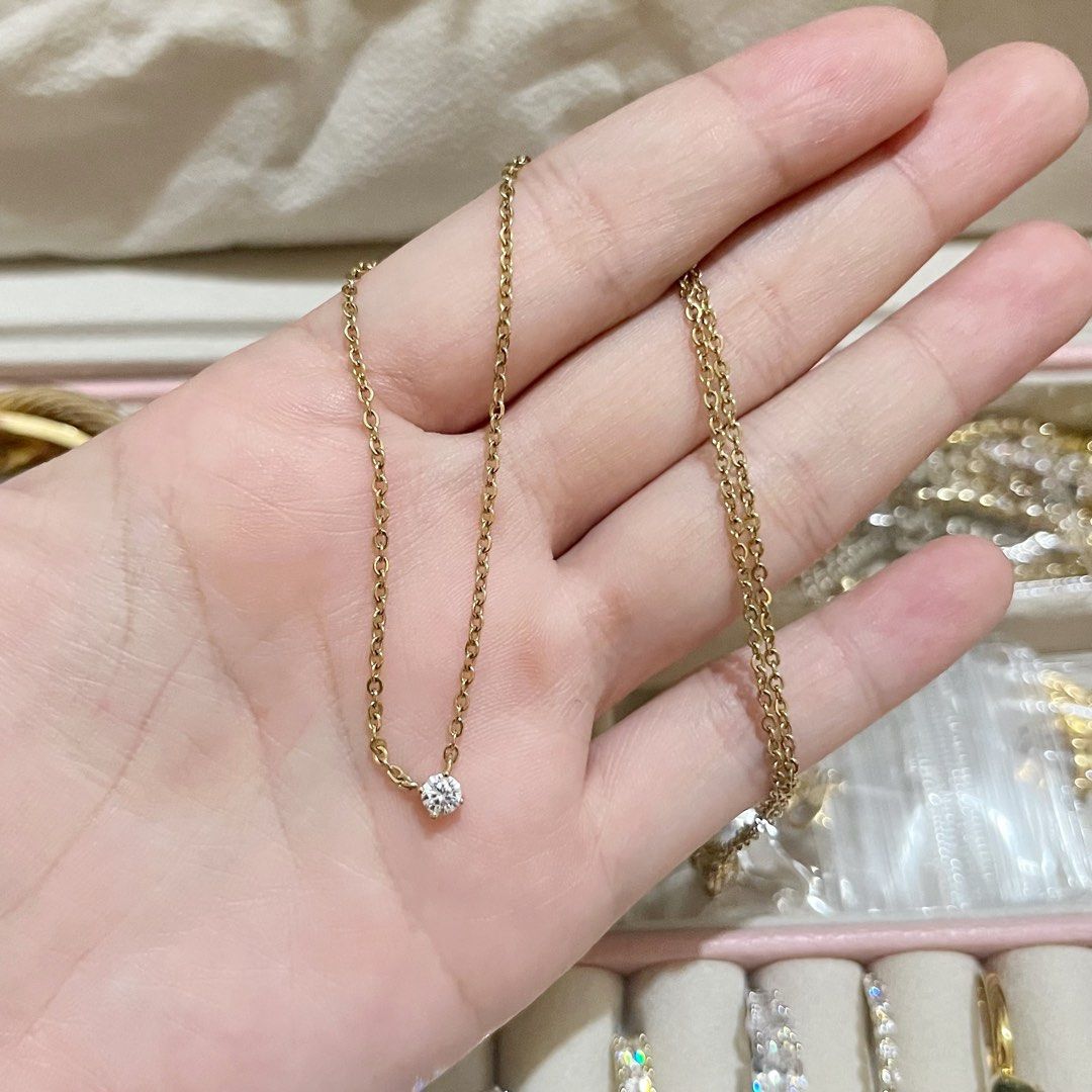 DIAMOND SOLITAIRE GOLD NECKLACE (Category: Necklaces) located in Talavera. Submitted by curatedbykhy (Listing ID 1440446204, Image 1). Description: ✨ ITEM DESCRIPTION ✨ Size: 15 inches (choker type) • Not easy to tarnish — fashion jewelries may still tarnish depending on usage. If you’re looking for lifetime jewelry, real gold is recommended. • High-quality jewelry • Gold color looks really nice in person — not too yellowish or cheap-looking 📌 R