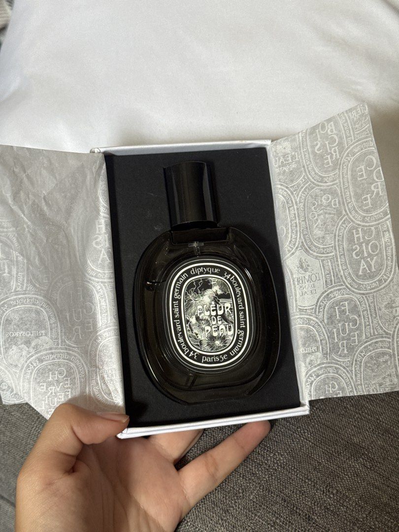 Diptyque Eau de Parfum Fleur de Peau 75ml (Category: Fragrance & Deodorants) located in Makati City. Submitted by nglcrl07 (Listing ID 1440406542, Image 2). Description: Bought from greenbelt .