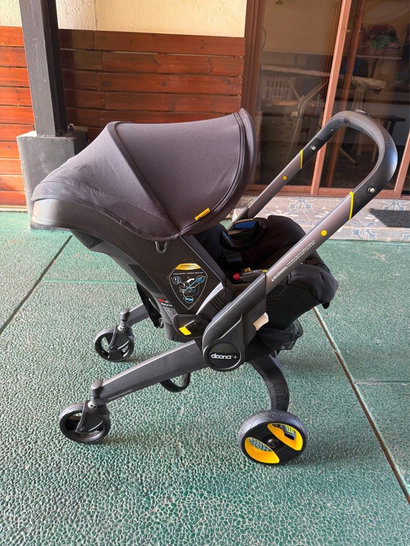 Doona Stroller (Category: Strollers) located in Quezon City. Submitted by jeh2024 (Listing ID 1440427526, Image 2). Description: .