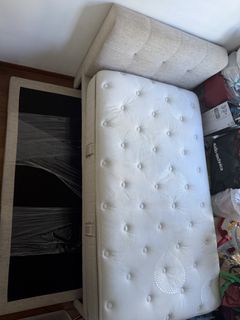 (Category: ) located in . Submitted by eton70 (Listing ID 1440472386, Image 1). Description: .
