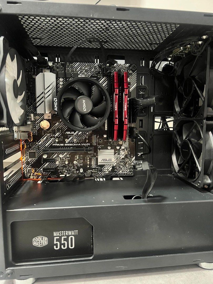 Faulty AMD Desktop PC466428769967820800
