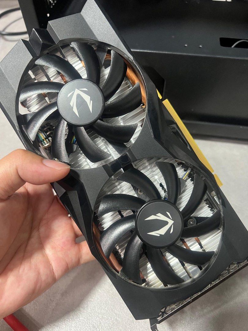 Faulty AMD Desktop PC466428769967820804