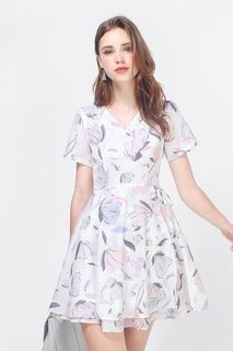 (Category: ) located in . Submitted by theyellowwardrobe (Listing ID 1440486923, Image 1). Description: .