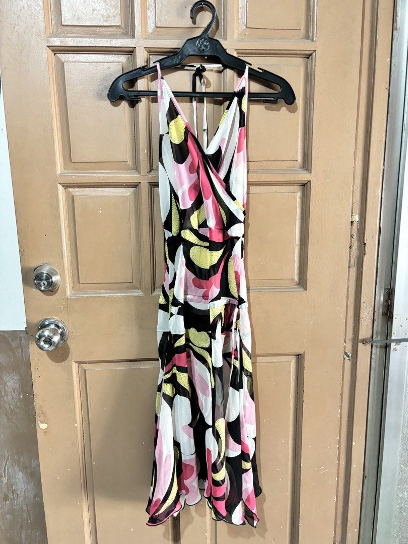 Floral Mesh Halter Dress (Category: Dresses) located in Mabalacat. Submitted by lueur.rei (Listing ID 1440494758, Image 3). Description: ⟢ great condition ⟢ m-semi l ⟢ B33-40 ⟢ W33-37 L37.