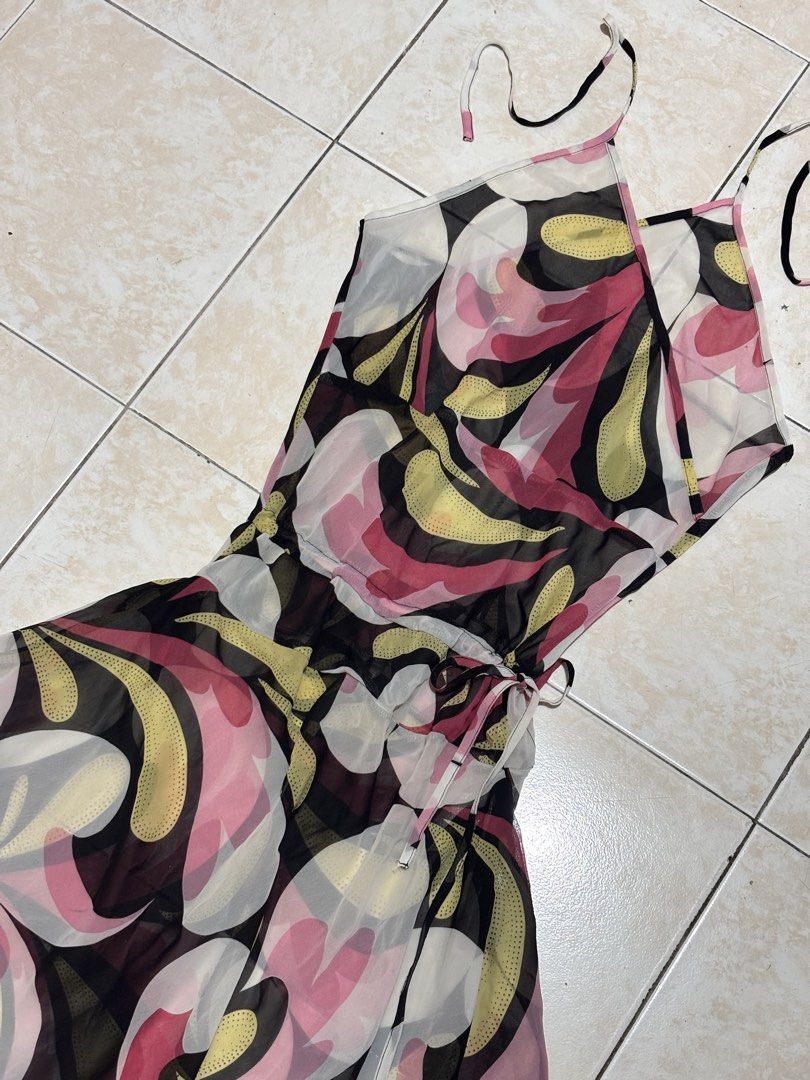 Floral Mesh Halter Dress (Category: Dresses) located in Mabalacat. Submitted by lueur.rei (Listing ID 1440494758, Image 2). Description: ⟢ great condition ⟢ m-semi l ⟢ B33-40 ⟢ W33-37 L37.