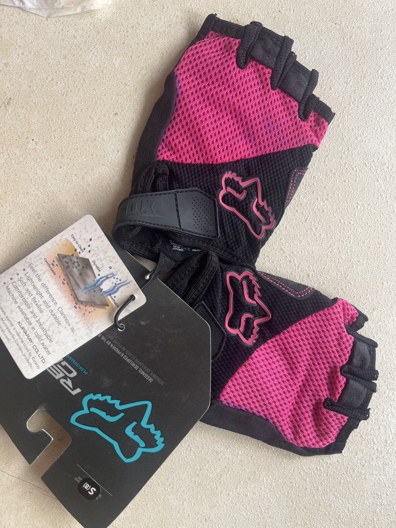 Fox Racing Fingerless Gloves Pink Black Size S (Category: Bicycles) located in Makati City. Submitted by tanya29 (Listing ID 1440410761, Image 1). Description: - Fox Racing Fingerless Gloves - Color: Pink & Black - Material: Breathable mesh on top - Features: Padded palms for comfort - Closure: Adjustable velcro strap - Size: S - Ideal for: Cycling, outdoor activities Mall price is 1,500.