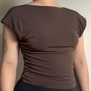 (Category: ) located in . Submitted by trishaswardrobe (Listing ID 1440425645, Image 1). Description: .