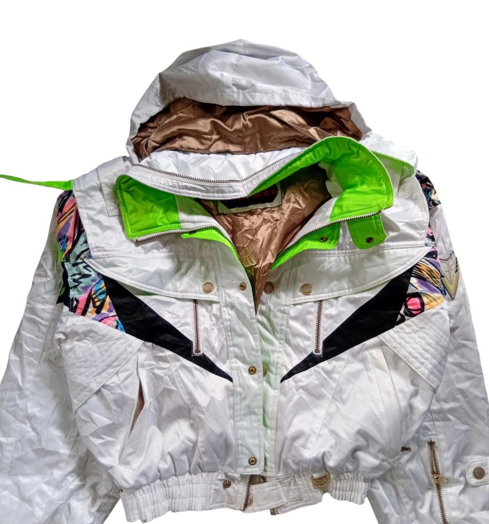 Gelico ski jacket (Category: Coats, Jackets and Outerwear) located in Baguio. Submitted by steambunny (Listing ID 1440516887, Image 3). Description: 25 width 22 length boxy fit issue last pic excellent condition no return/exchange.
