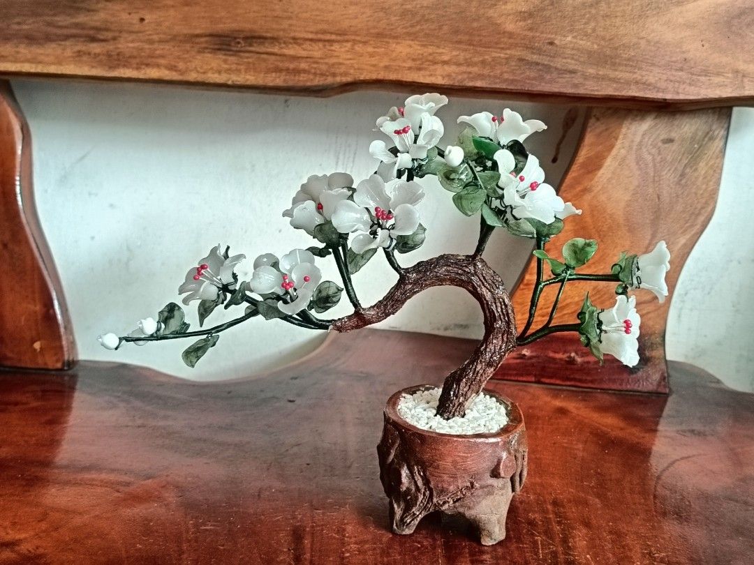 Glass Floral Bonsai Tree Display, 10"approx (Category: Artificial Plants & Flowers) located in Imus. Submitted by ABrielleC (Listing ID 1440392410, Image 1). Description: Video Link https://youtube.com/shorts/yiGBNZMS8Dc?si=uB0yLy-DIMd_Pr60 Glass Flower & Leaves Height-10in (approx) Length-12in (approx) Weight-0.75kg No chips First to pay Loc Imus Cavite.