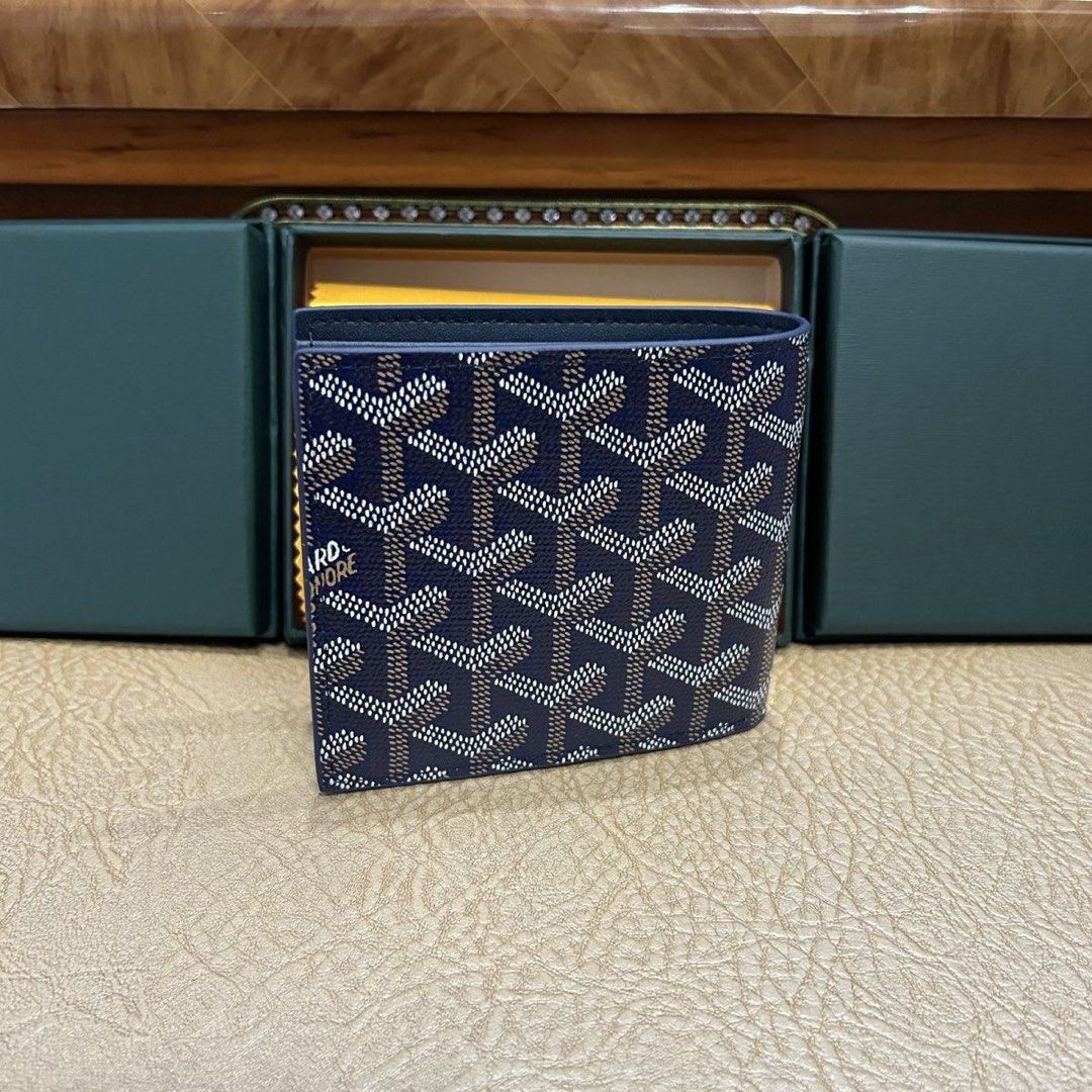 Goyard Bi-fold Wallet (Category: Luxury Bags & Wallets) located in Manila. Submitted by adriyawnnn (Listing ID 1440544345, Image 3). Description: - Authentic Goyard wallet - Classic Goyardine pattern - Available colors: Green, Navy - Ample card slots for organization - "Made in France" quality - Comes with original packaging.