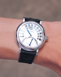 （分類：）位於 。 由 Luxdate 提交（商品編號 1440404138，圖片 1）。簡介： 。