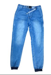 (Category: ) located in . Submitted by wan_thriftstore (Listing ID 1440552909, Image 1). Description: .