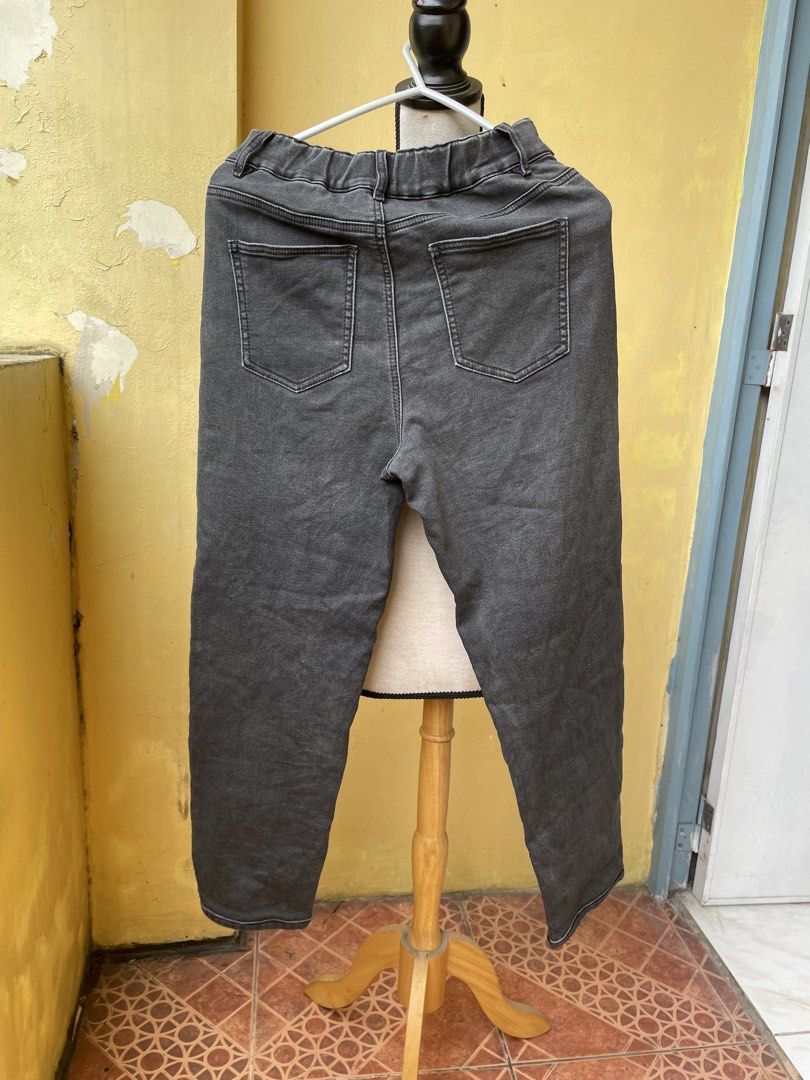Grey Wash Elastic Waist Jeans (Category: Jeans) located in Pasig City. Submitted by khaleisi (Listing ID 1440438262, Image 2). Description: - Grey wash denim - High-waisted fit - Elastic waistband for comfort - Straight leg cut - Two functional back pockets - Ideal for everyday styling - Waist 28-30” length 36”.