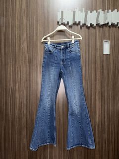 (Category: ) located in . Submitted by clearcloset13 (Listing ID 1440481725, Image 1). Description: .