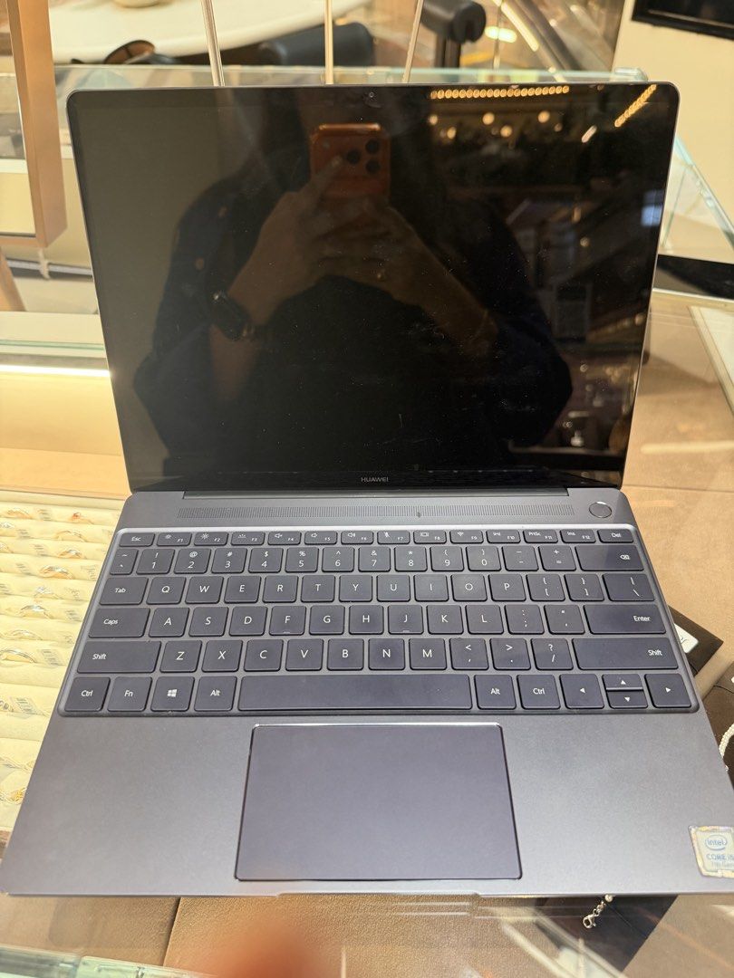 Huawei MateBook Laptop466330615483607040
