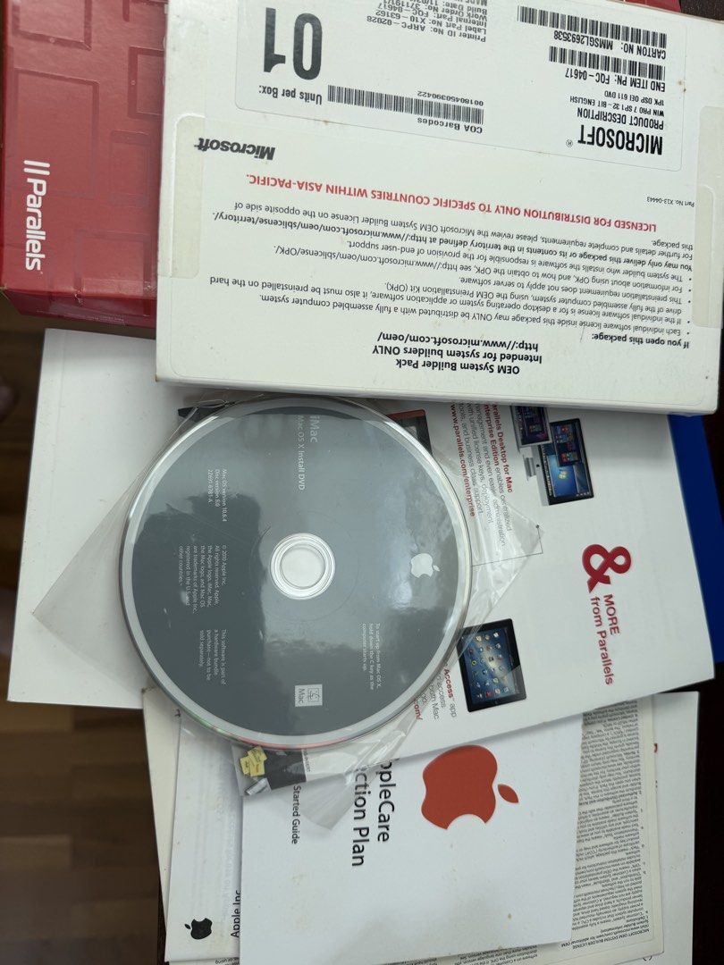 iMac  27 inch - Running on Windows 10466342487880509440