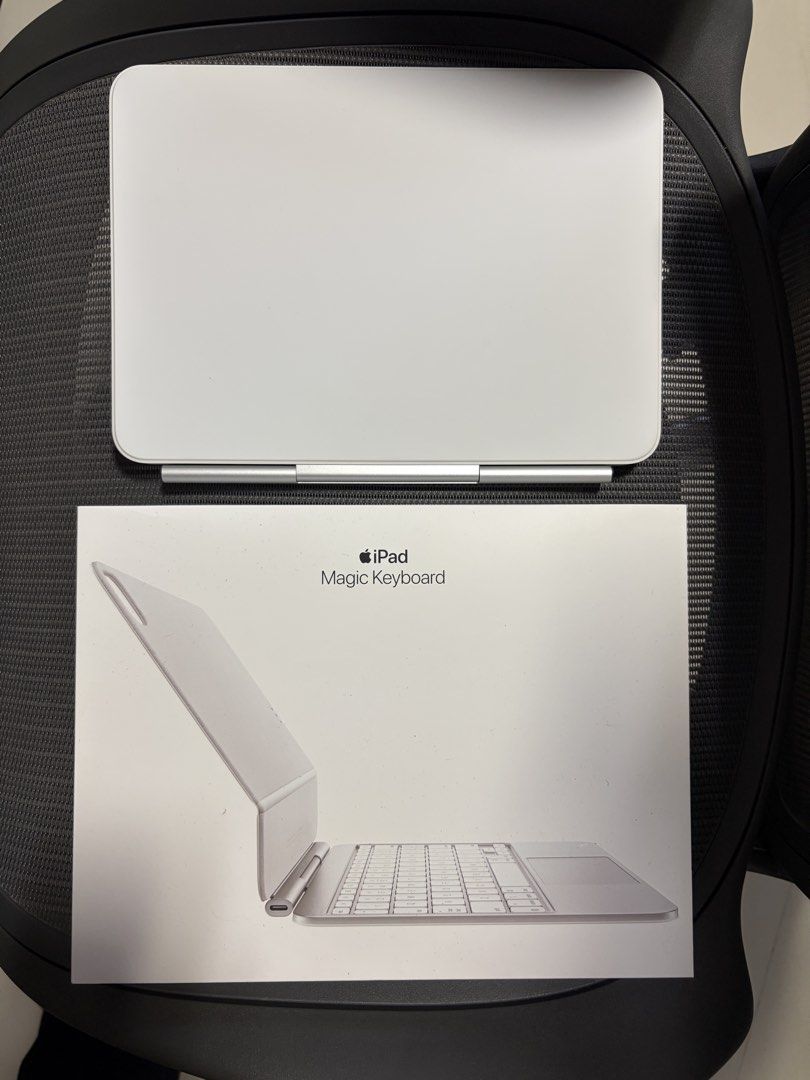 iPad Pro Magic Keyboard466316947610019840
