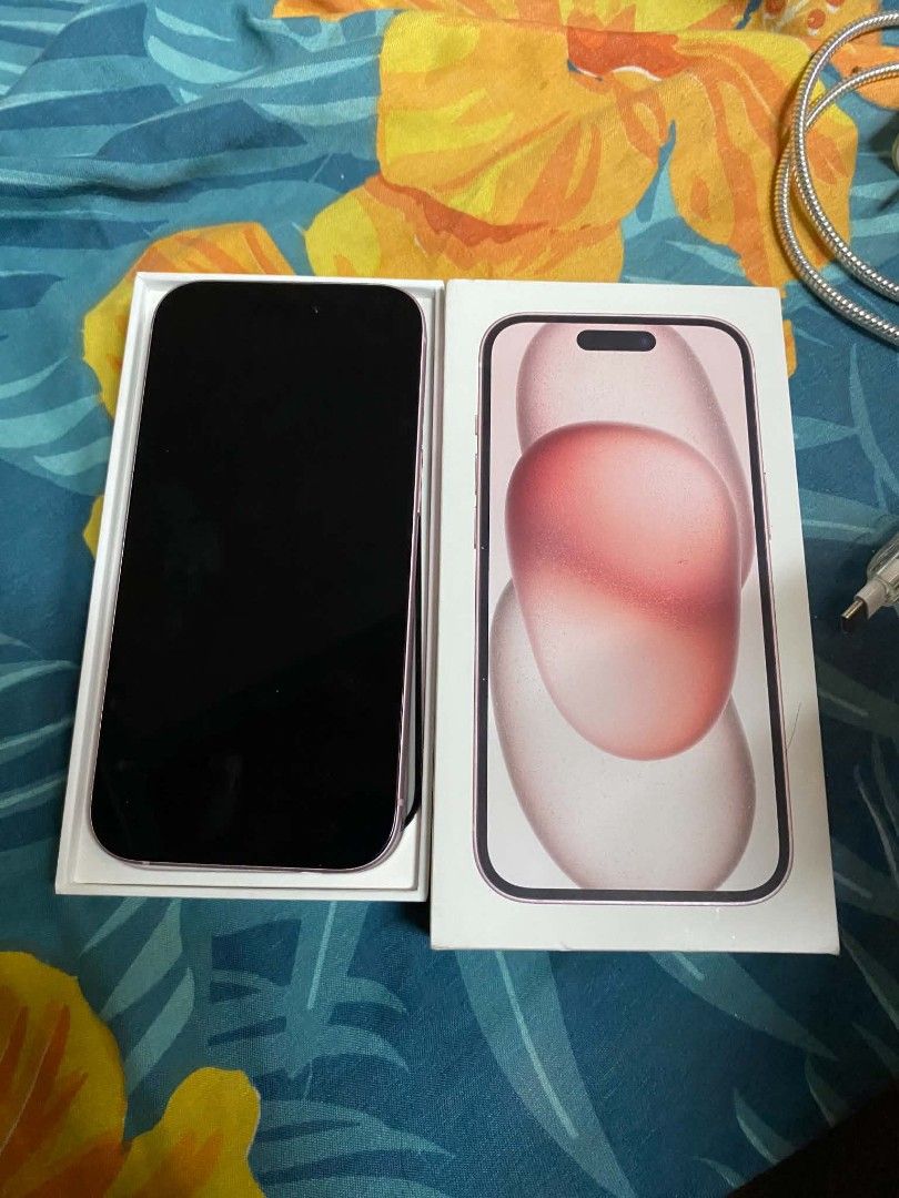 IPHONE 15 PINK 128GB (Category: iPhone 15 Series) located in Las Pinas. Submitted by happyearth_df9502 (Listing ID 1440493398, Image 2). Description: SALE iPhone 15- pink 128GB 5MONTHS OLD • Battery Health: 98%🔋 • Under Warranty until 2026 • ZP/A Variant 🇵🇭 • NTC Approved • Factory Unlocked (Openline) • All working • No issues • 186cc Inclusions: • Case • Charging Cord • original box.