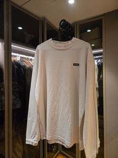 (Category: ) located in . Submitted by thriftingloots (Listing ID 1440545193, Image 1). Description: .