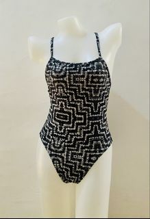 (Category: ) located in . Submitted by mermaidswimwear (Listing ID 1440440852, Image 1). Description: .