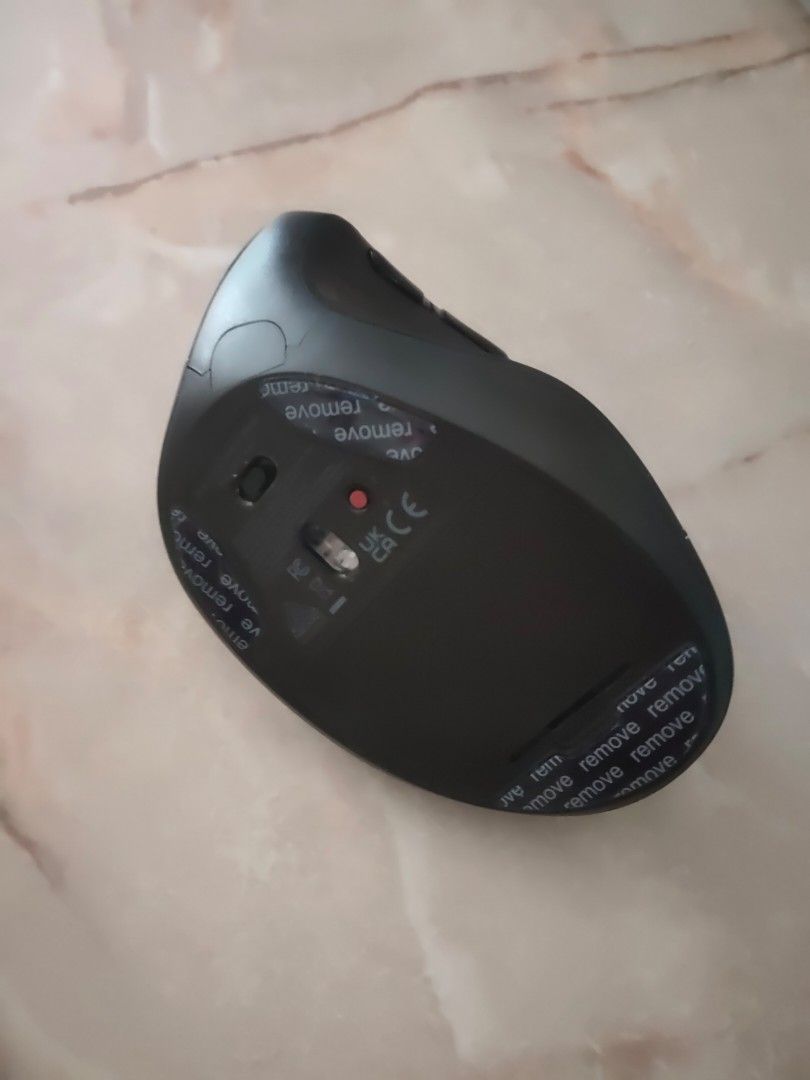 UGreen Ergonomic Vertical Wireless Mouse466551021975654402
