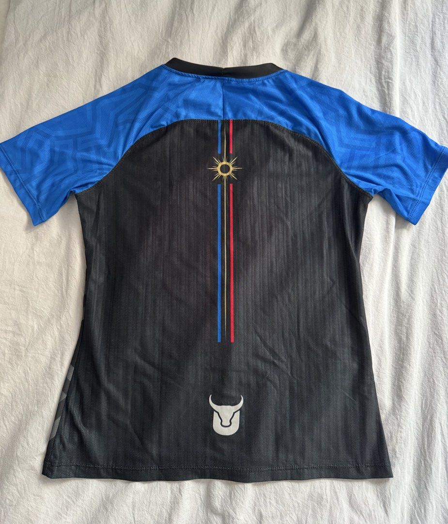 Kugi Athletics Pilipinas Jersey - Blue & Black (Category: Activewear) located in Mandaluyong City. Submitted by tentilde (Listing ID 1440468646, Image 2). Description: - Women’s Kugi Athletics Pilipinas Jersey - Color: Black with blue sleeves - Ideal for: Sports activities or casual everyday wear.