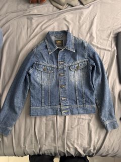 (Category: ) located in . Submitted by jacers (Listing ID 1440458814, Image 1). Description: .