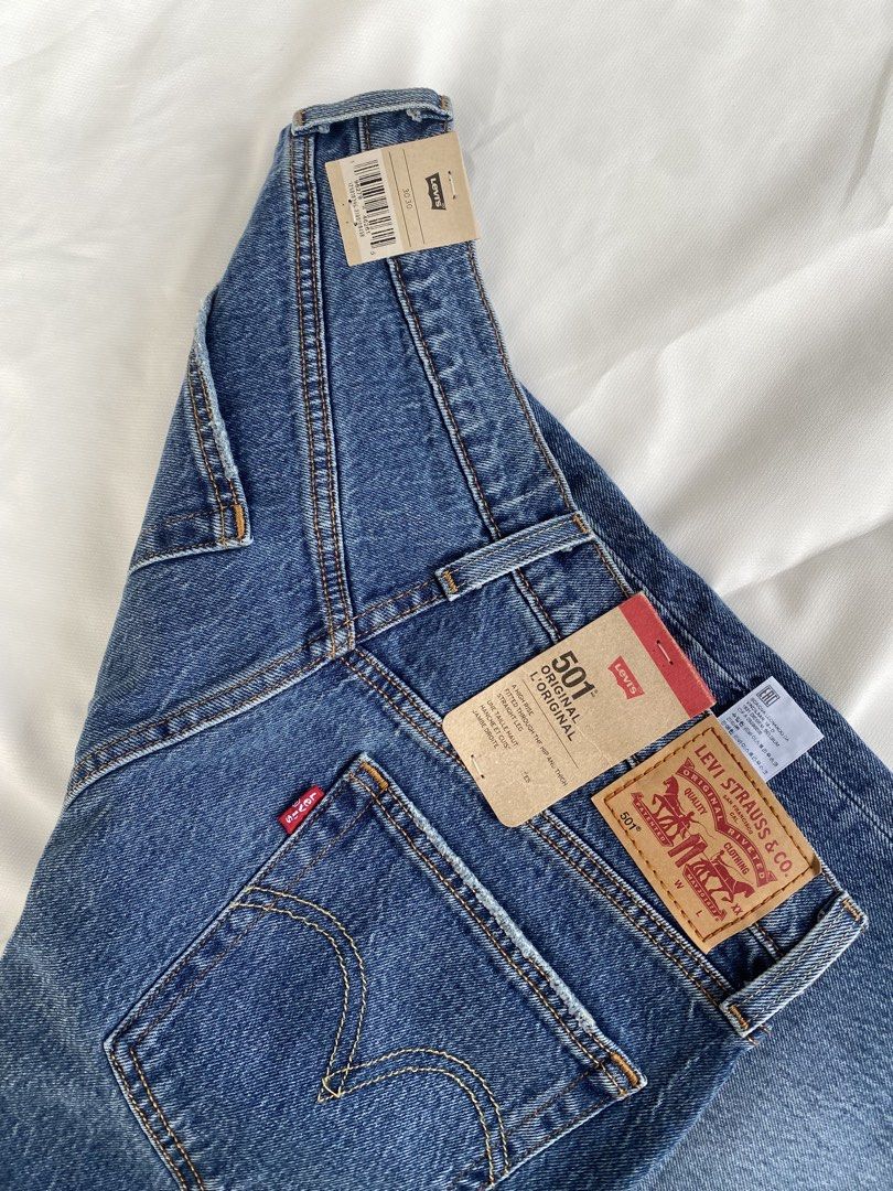 Levi's 501 Original Button Fly Jeans (Category: Jeans) located in Manila. Submitted by girlypop_444 (Listing ID 1440544292, Image 3). Description: - Classic Levi's 501 jeans size 26-27 brand bew from canada authentic .
