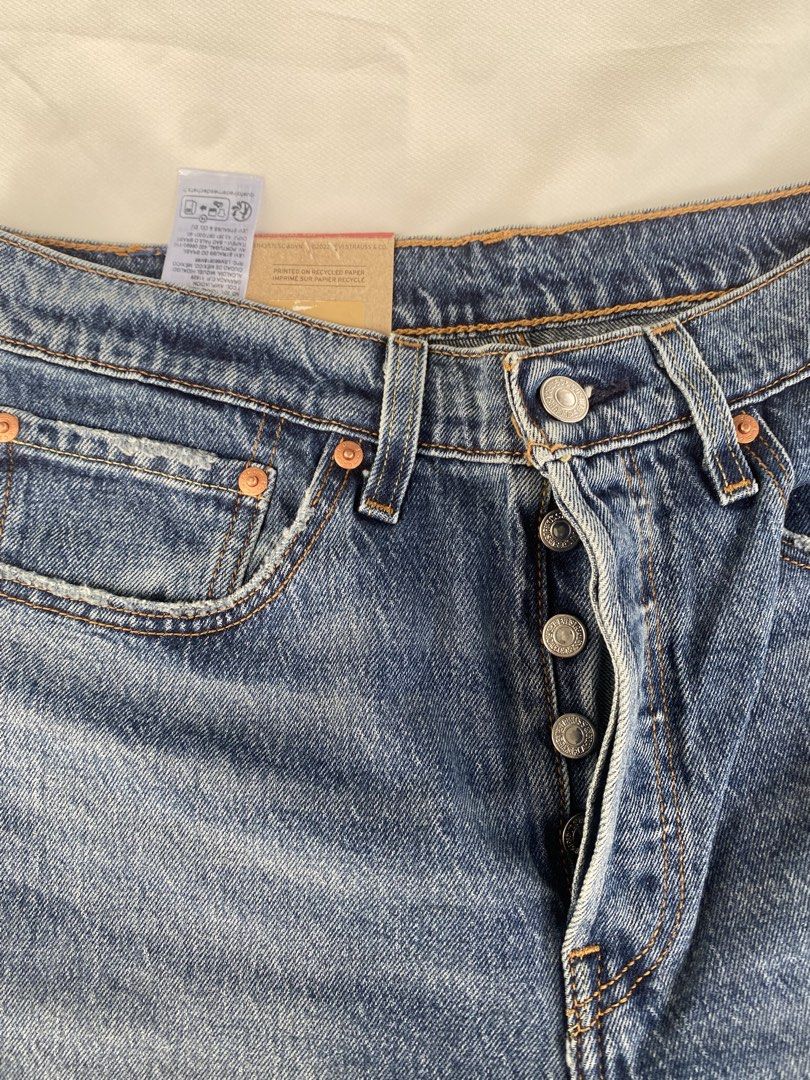Levi's 501 Original Button Fly Jeans (Category: Jeans) located in Manila. Submitted by girlypop_444 (Listing ID 1440544292, Image 2). Description: - Classic Levi's 501 jeans size 26-27 brand bew from canada authentic .