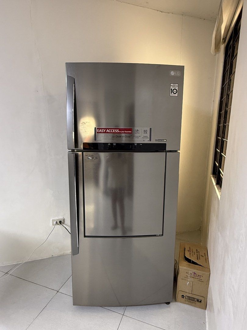 LG Door-in-Door Refrigerator (Category: Refrigerators and Freezers) located in Pasig City. Submitted by grey_s (Listing ID 1440412034, Image 1). Description: - LG Door-in-Door Refrigerator - Stylish Silver Finish - Excellent Working Condition - Spacious Interior for Plenty of Food Storage - Keeps Food Fresh for Longer - Ready for its New Home.