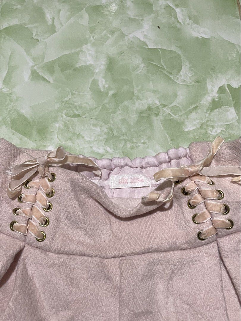 LIZ LISA FUR BOW SHORTS (Category: Shorts) located in Cagayan de Oro. Submitted by patrickjam03829 (Listing ID 1440508817, Image 2). Description: good condition pm for more details.