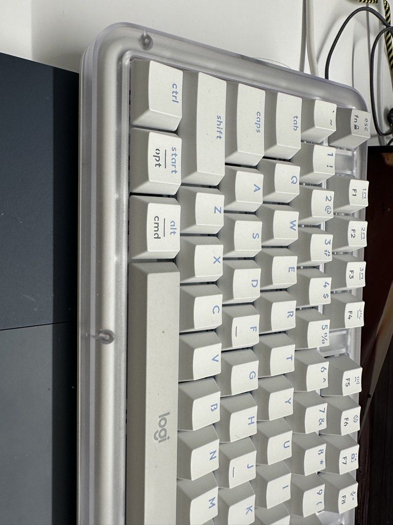 Logitech K75M Wireless Mechanical Keyboard White466549115360399366