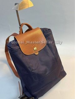 (Category: ) located in . Submitted by fashion.luxe (Listing ID 1440569623, Image 1). Description: .