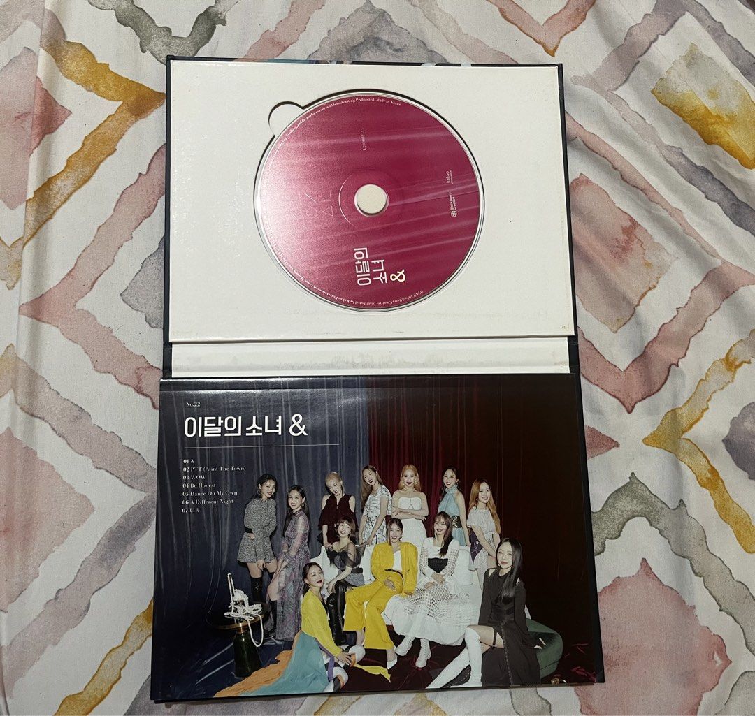 LOONA & Album CD (Category: CDs & DVDs) located in Manila. Submitted by truecat-afdc75 (Listing ID 1440534825, Image 2). Description: LOONA Album - Includes CD and Photobook DM for optional photocards.