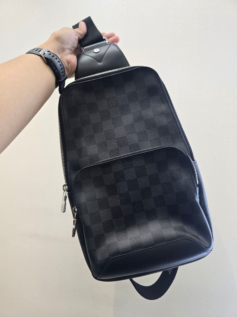 Louis Vuitton Avenue Damier Graphite Bag (Category: Luxury Bags & Wallets) located in Taguig. Submitted by mluxeph (Listing ID 1440469936, Image 1). Description: Louis Vuitton Avenue Damier Graphite Bag with Original Dustbag only.