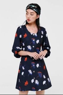 (Category: ) located in . Submitted by theyellowwardrobe (Listing ID 1440491232, Image 1). Description: .