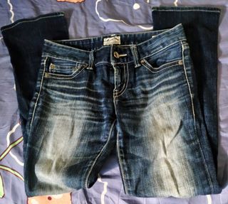 (Category: ) located in . Submitted by yxntng (Listing ID 1440512919, Image 1). Description: .