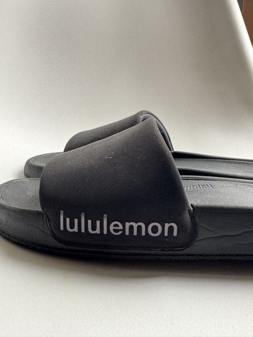 Lululemon Women’s Restfeel Slide (Category: Slippers and slides) located in Quezon City. Submitted by kfrys (Listing ID 1440459834, Image 1). Description: Authentic Lululemon from Canada Size: US 8 Rfs: size too big for me; used it 2-3x; Decluttering No flaws Needs a little cleaning .